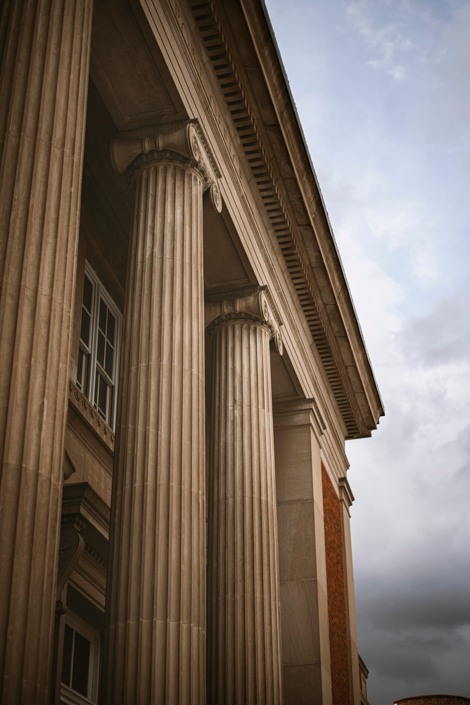Palais de justice — façade classique